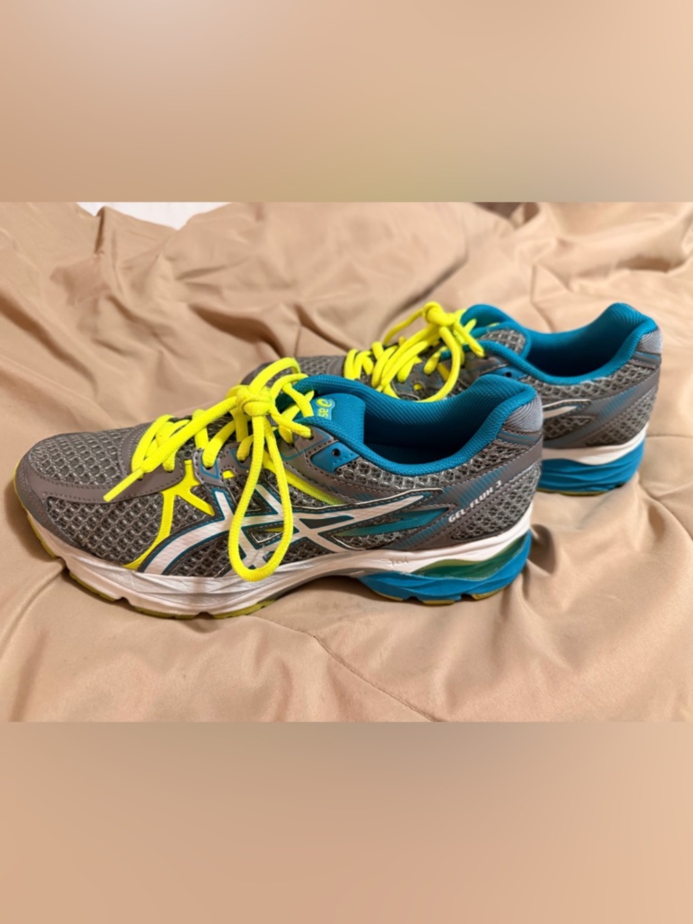 ASICS Gray Sneakers with Bright Yellow Laces and Blue Lining